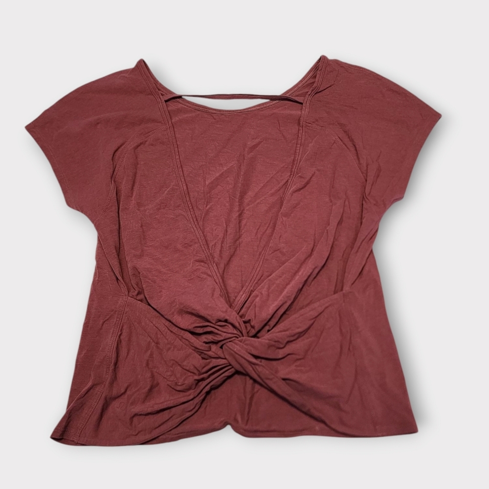 Size 6 - Lululemon Twist It Tee